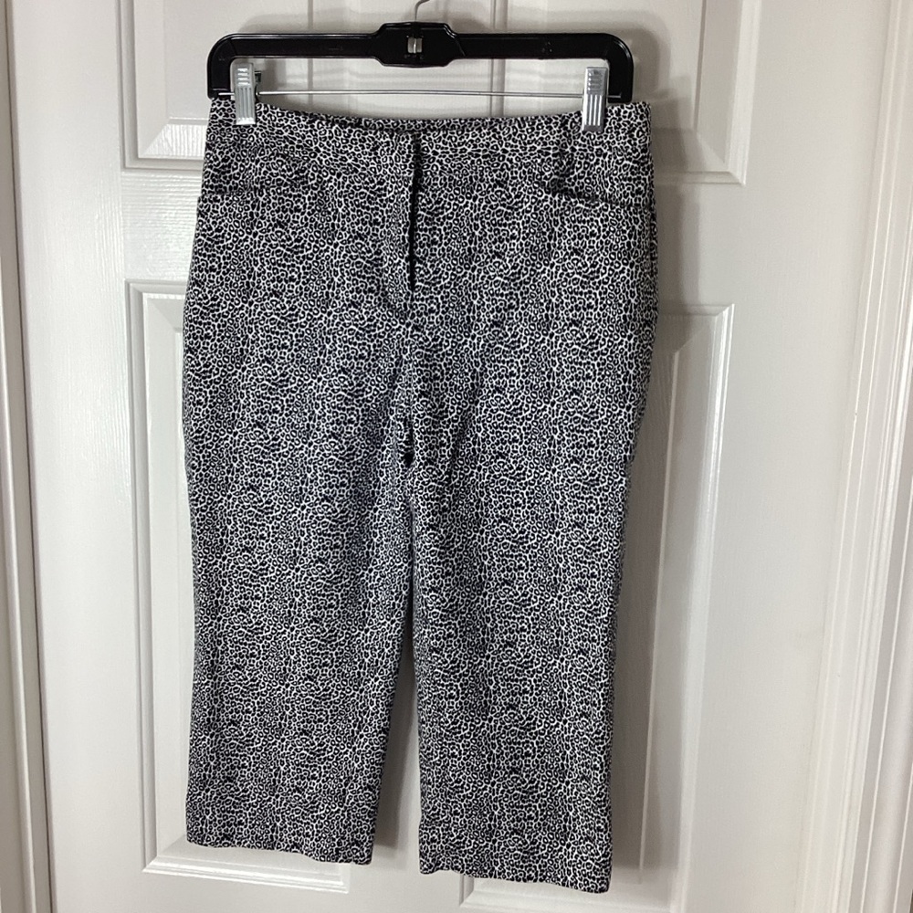 Rafaella Black and White Leopard Patterned Capris Sz 4P